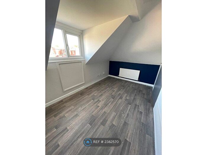 1 Bedroom Flat To Rent In Charminster Road, Bournemouth, BH8