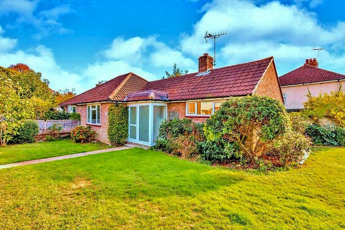 2 Bedroom Bungalow To Rent In Walnut Avenue, Chichester, West Sussex, PO19