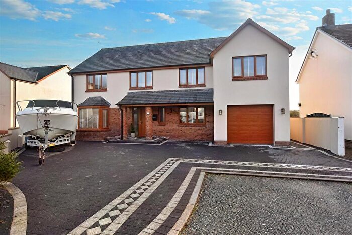 5 Bedroom Detached House For Sale In Freemans Walk, Pembroke, SA71