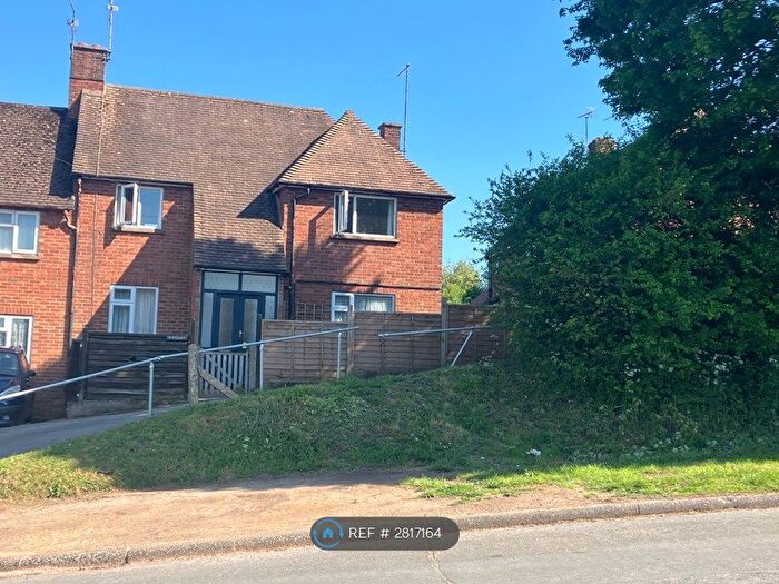 3 Bedroom Semi Detached House To Rent In Hillway, Old Amersham, HP7