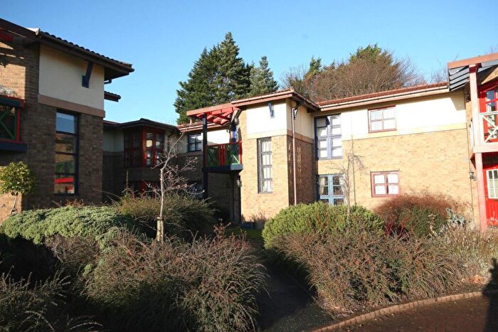 2 Bedroom Flat To Rent In East Werberside Place, Edinburgh, EH4