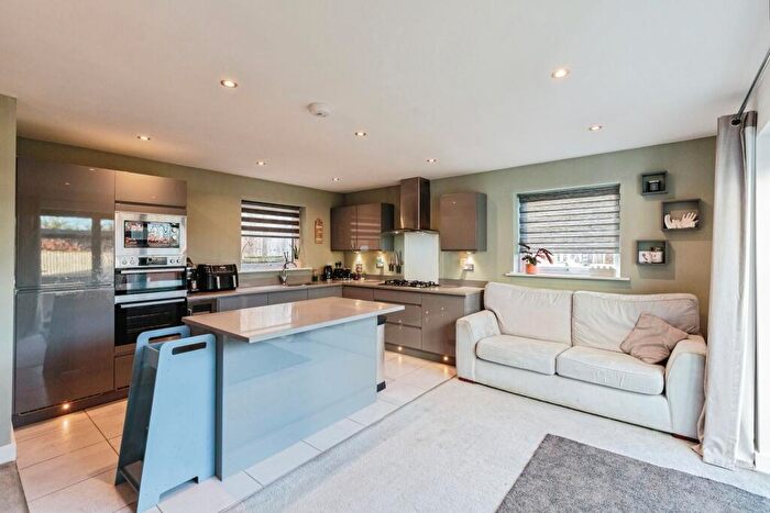 4 Bedroom Detached House For Sale In Pendle Lane, Preston, PR3