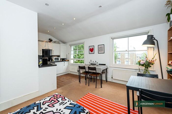 1 Bedroom Flat For Sale In Loftus Road, Shepherds Bush, London, W12