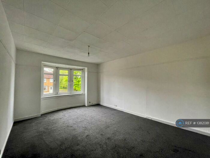 3 Bedroom Flat To Rent In Dorchester Avenue, Glasgow, G12