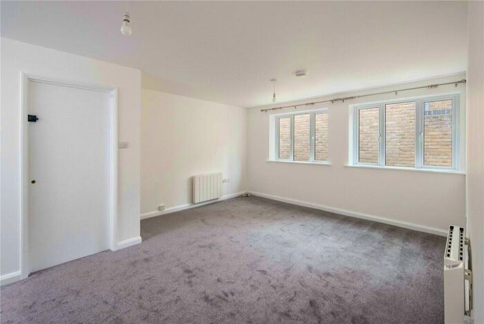 1 Bedroom Flat To Rent In Mare Street, London, E8