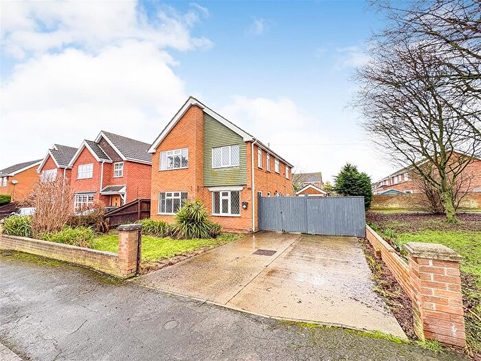 4 Bedroom Detached House For Sale In Dunbar Avenue, New Waltham, Grimsby, DN36