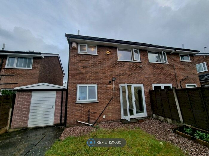 3 Bedroom Semi-Detached House To Rent In High Meadow, Cheadle Hulme, Cheadle, SK8
