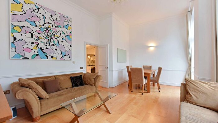 2 Bedroom Flat To Rent In Cromwell Crescent, London, SW5