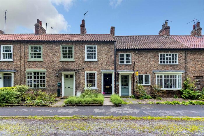 2 Bedroom Cottage For Sale In Front Street, Sowerby, Thirsk, North Yorkshire, YO7