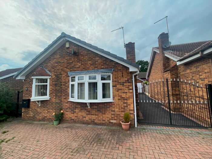 2 Bedroom Detached House To Rent In Celandine Close, Oakwood, Derby, DE21