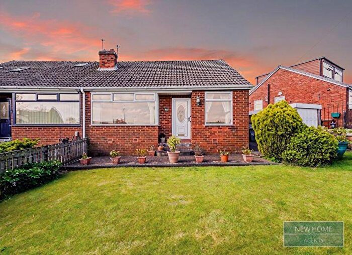 2 Bedroom Bungalow For Sale In Scott Green Drive, Gildersome, Morley, Leeds, LS27