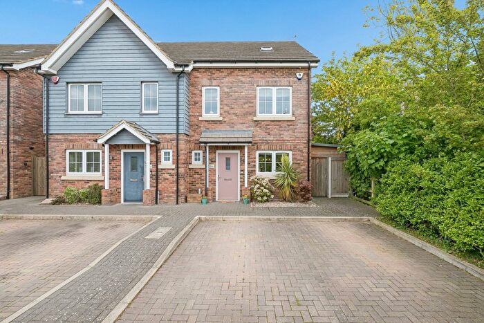 4 Bedroom Semi-Detached House For Sale In Farrier Heights, Langley, Hitchin, Hertfordshire, SG4