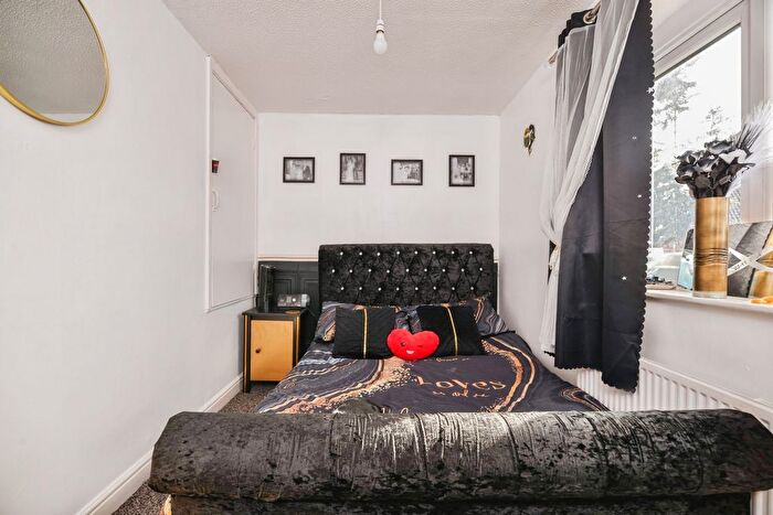 2 Bedroom Semi-detached House For Sale In St. Andrews Road West, Middlesbrough, TS6