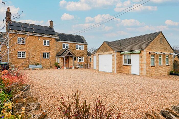5 Bedroom Semi-Detached House For Sale In High Street, Milton-Under-Wychwood, OX7