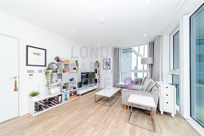 2 Bedroom Flat For Sale In Gladwin Tower, Wandsworth Road, London, SW8