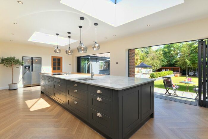 4 Bedroom Detached Bungalow For Sale In Sandyhurst Lane, Ashford, TN25