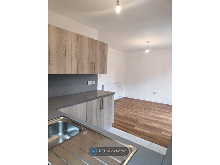 3 Bedroom Semi-Detached House To Rent In Old Church Road, Coventry, CV6