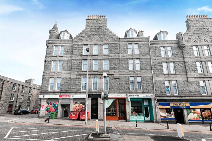 2 Bedroom Flat To Rent In Rosemount Viaduct, Aberdeen, AB25