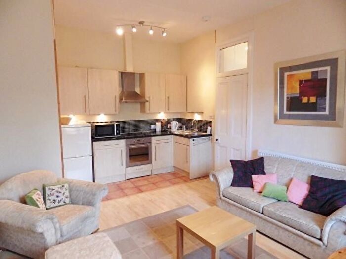 1 Bedroom Flat To Rent In Viewforth Gardens, Edinburgh, EH10