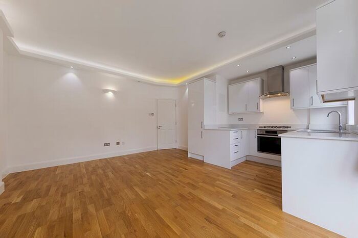 2 Bedroom Apartment To Rent In Caithness Road, Tooting Borders, CR4
