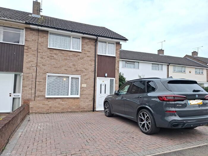 3 Bedroom House To Rent In Raybarn Road, Hemel Hempstead, HP1