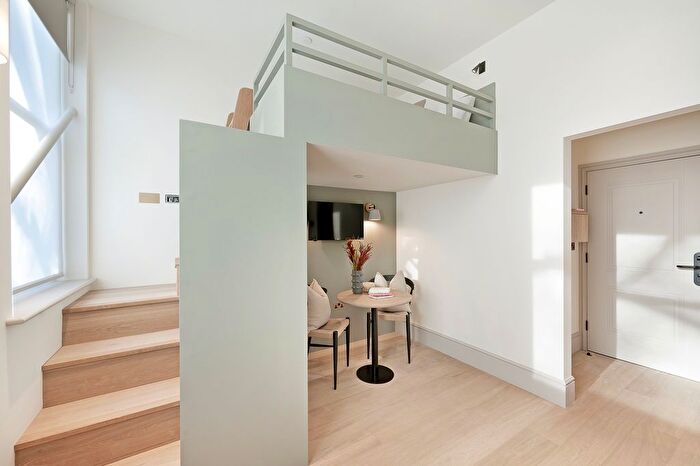 Studio To Rent In Bramham Gardens, London, SW5