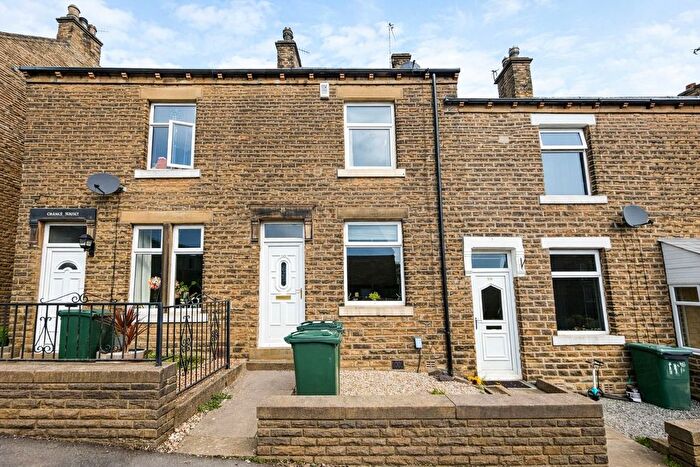 3 Bedroom Terraced House For Sale In Pasture Lane, Clayton, Bradford, BD14
