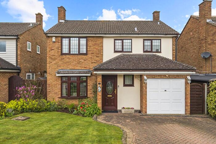 3 Bedroom Detached House For Sale In Greygoose Park, Harlow, Essex, CM19