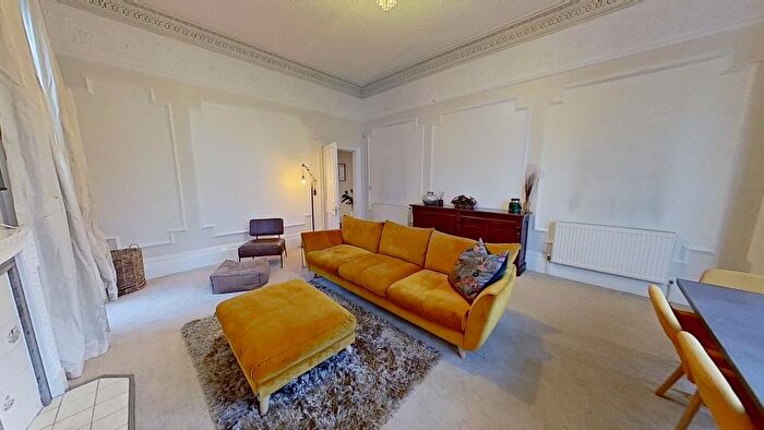 4 Bedroom Flat To Rent In Parkhurst, Otley Road, Far Headingley, Leeds, West Yorkshire, LS6