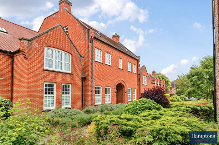 3 Bedroom Flat For Sale In Whielden Street, Amersham, HP7