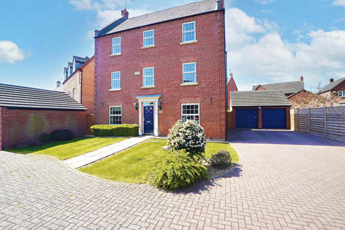 5 Bedroom Detached House For Sale In Linnet Close, Rugby, CV23