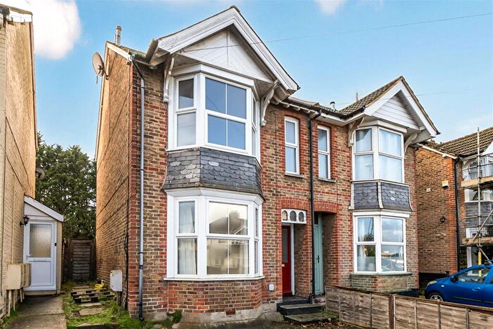 3 Bedroom Semi Detached House For Sale In Chichester Road, Bognor Regis, PO21