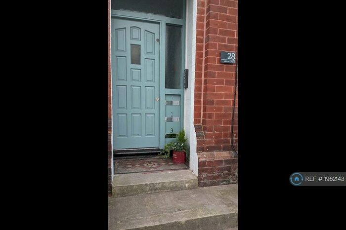 1 Bedroom Flat To Rent In Milton Grove, Manchester, M16