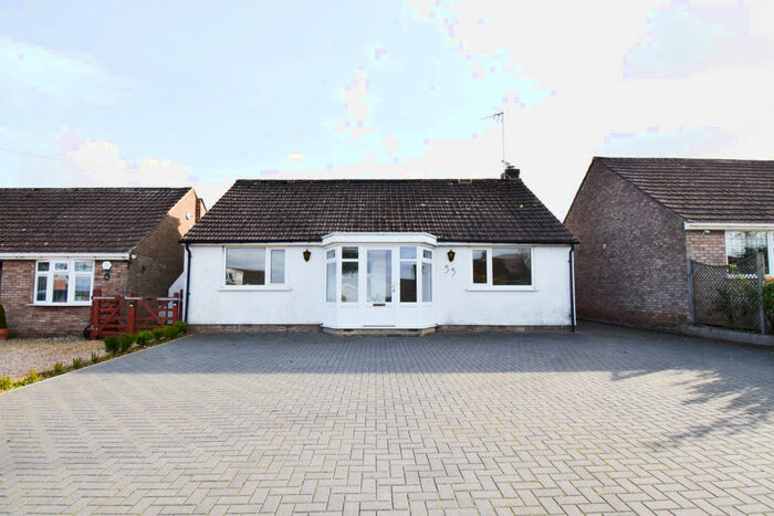 3 Bedroom Bungalow To Rent In Holdenby Road, East Haddon, Northants, NN6