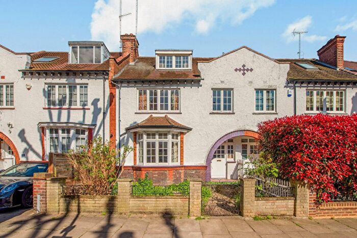 4 Bedroom Terraced House For Sale In Biddulph Road, Paddington, W9