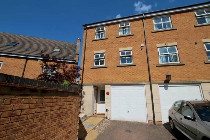 6 Bedroom Property To Rent In Lancelot Road, Stoke Park, Bristol, BS16