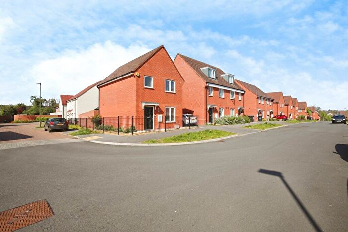 3 Bedroom Detached House For Sale In Merino Road, Andover, SP11