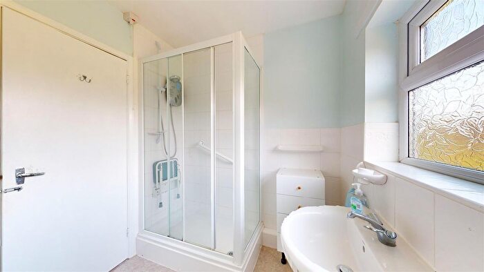 2 Bedroom Detached Bungalow For Sale In Fane Close, Stamford, PE9