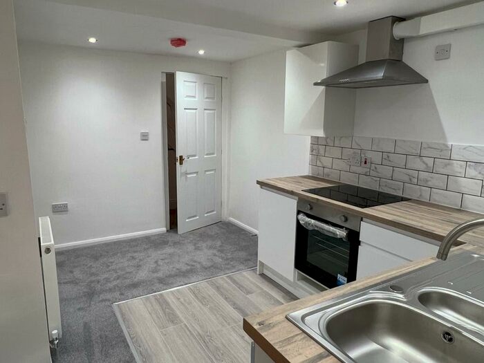2 Bedroom Apartment To Rent In Albany Road, Chorltum-hardy, Manchester, ON0C