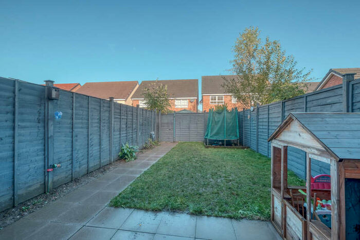 3 Bedroom Terraced House For Sale In Rounds Road, Worcester, WR5