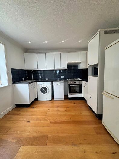 1 Bedroom Flat To Rent In Marine Parade, BN2