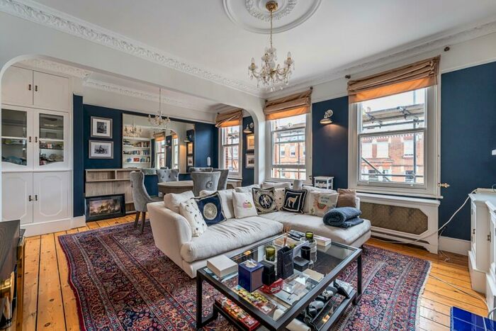 3 Bedroom Flat To Rent In Savernake Road London, NW3