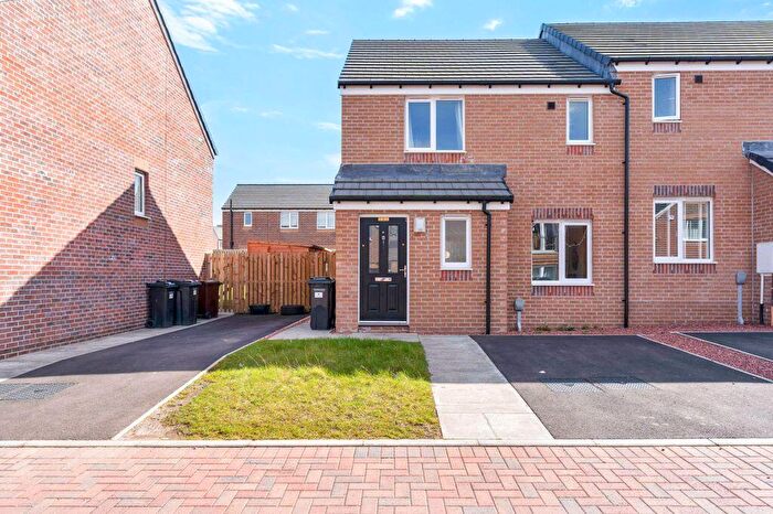 3 Bedroom Semi Detached House For Sale In Smeaton Wynd, Newcraighall, Edinburgh, EH16