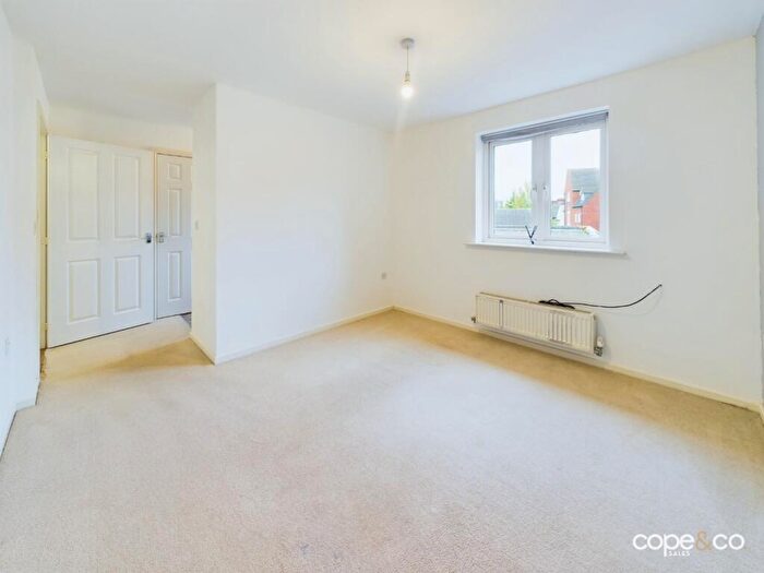 1 Bedroom Apartment For Sale In Caroline Court, Burton-On-Trent, Staffordshire, DE14