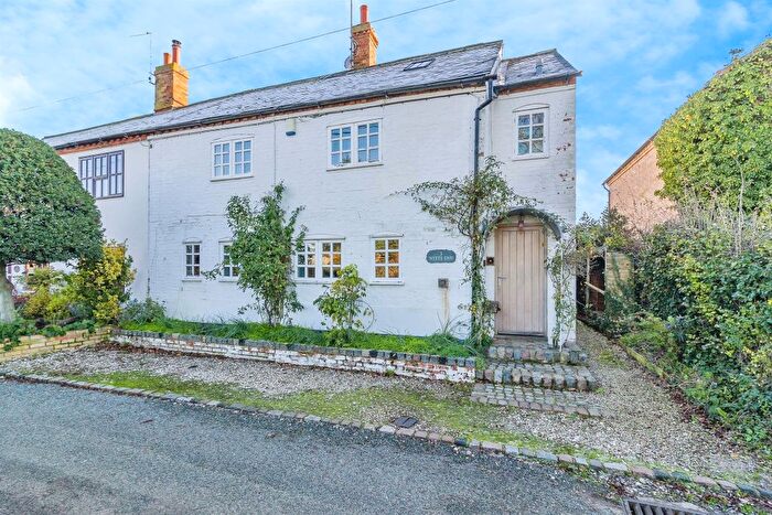 4 Bedroom Semi-Detached House For Sale In Witts End, Eversholt, Milton Keynes, MK17