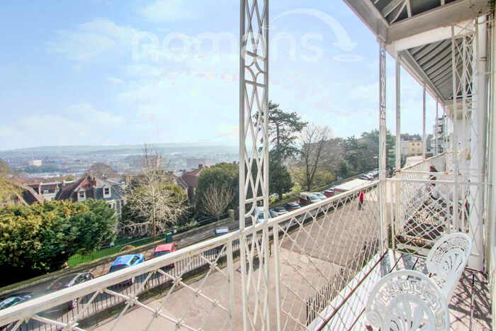 2 Bedroom Apartment To Rent In Royal York Crescent, Clifton, BS8