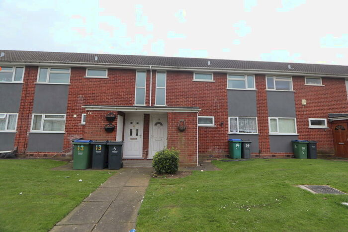1 Bedroom Flat To Rent In Tudor Court, Tipton, DY4