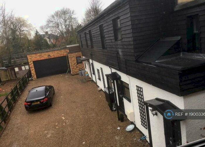 2 Bedroom End Of Terrace House To Rent In Somerset Mews, Northwood, HA6