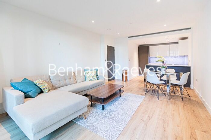 2 Bedroom Flat To Rent In Beaulieu House, Glenthorne Road, W6