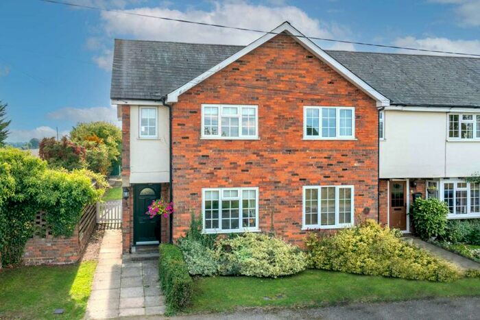 3 Bedroom End Of Terrace House For Sale In Chequers End, Gaddesden Row, HP2